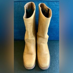 Vintage Campus 14L Frye Boots preloved!